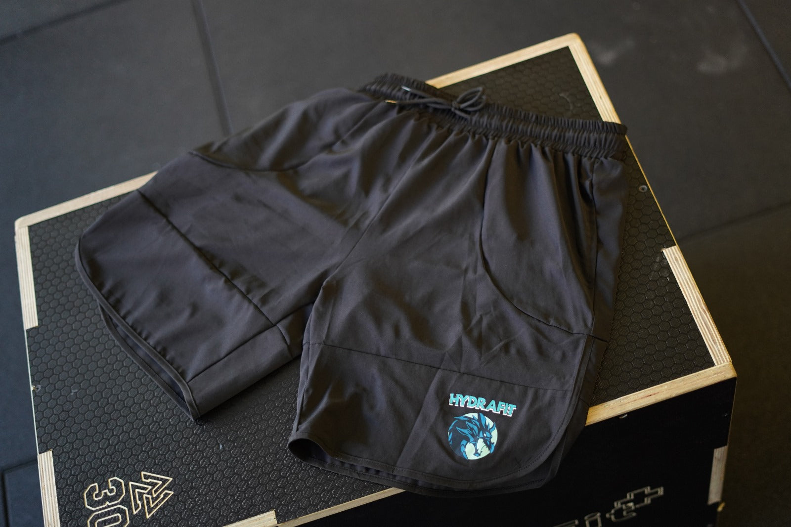 MEN SHORT PERFORMANCE - BLACK