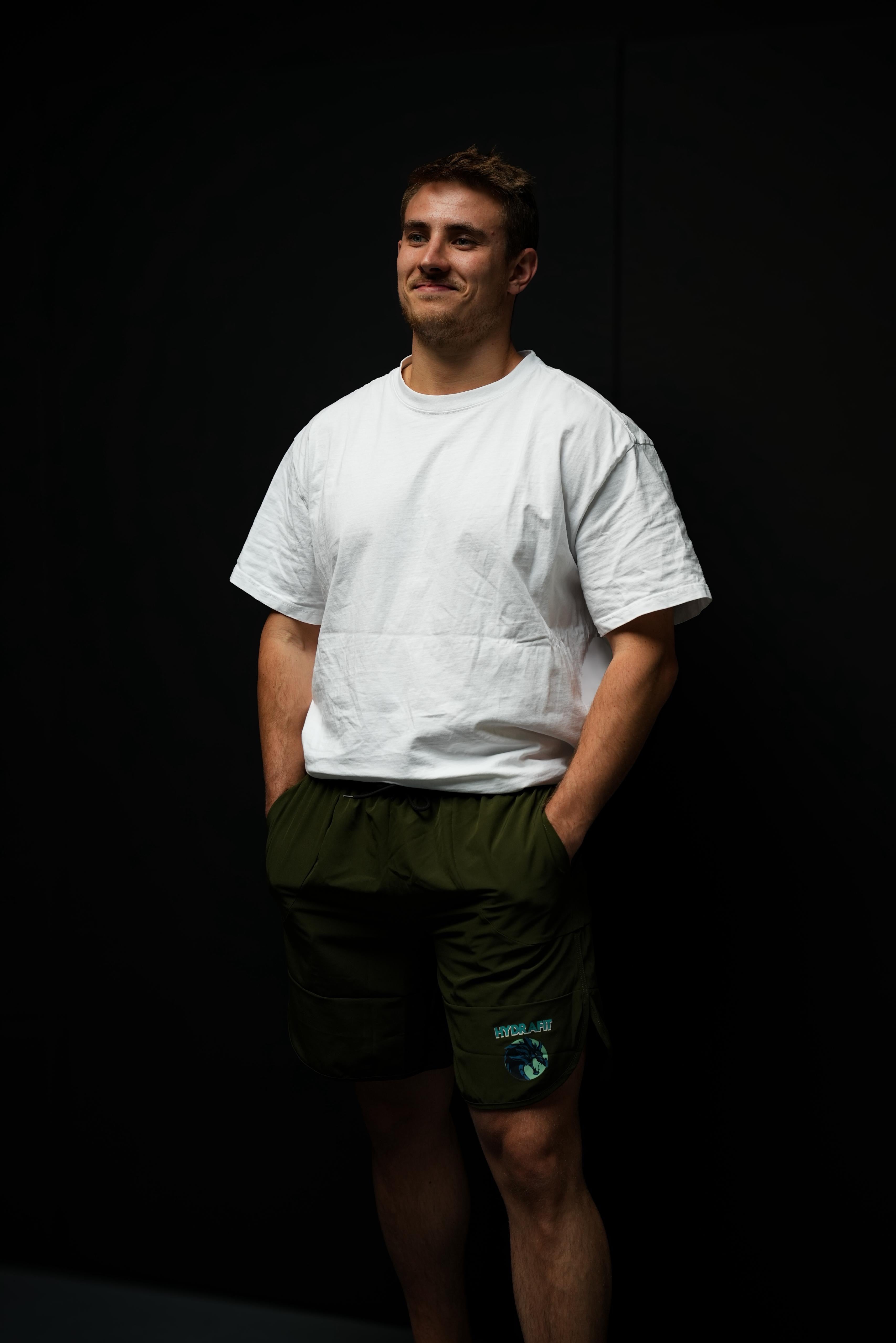 MEN SHORT PERFORMANCE - GREEN