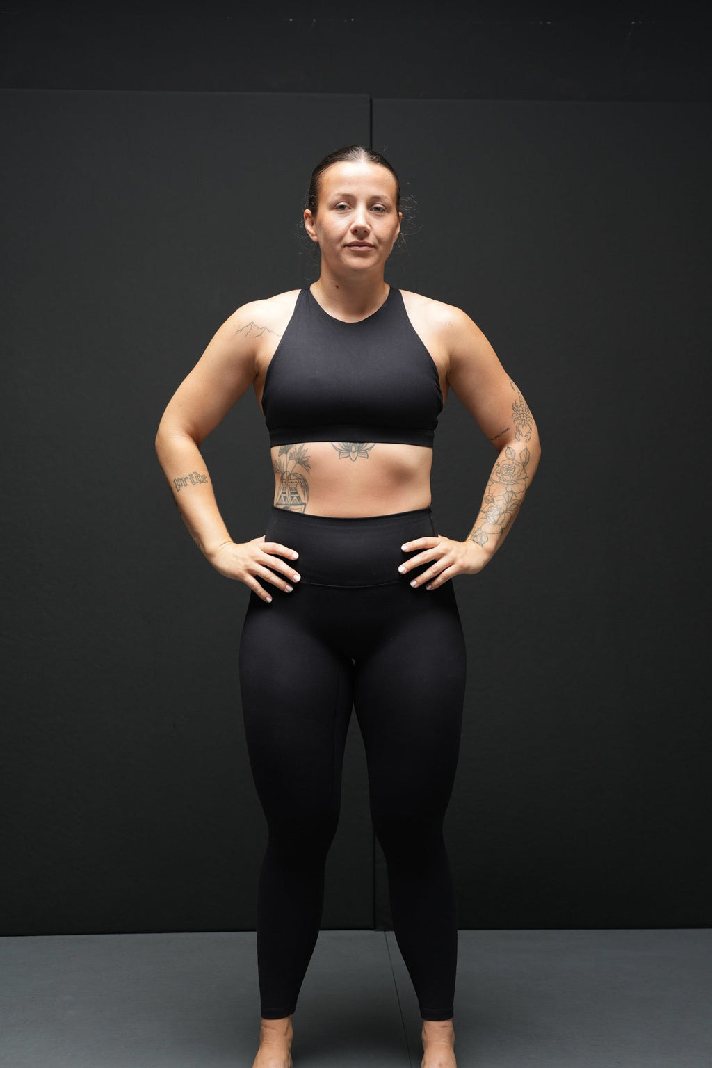 V1 LEGGING - BLACK